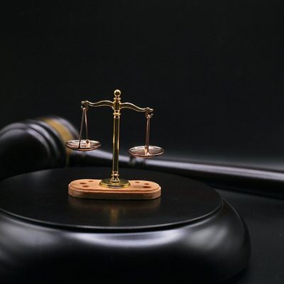 gavel-7499911_640